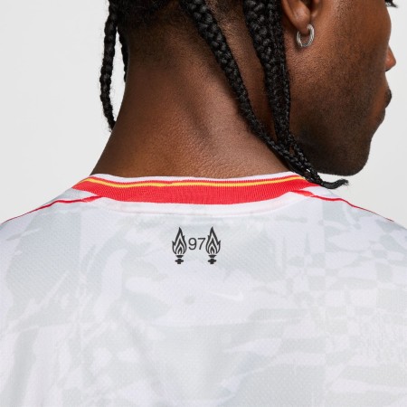 Maillot Liverpool Europe 202425