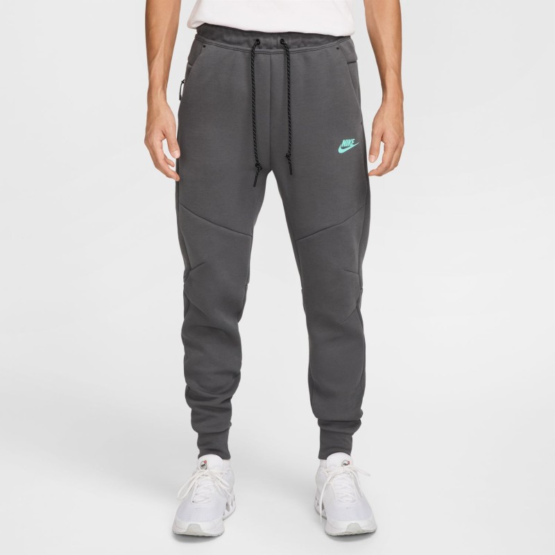 Pantalon Nike Tech Gris